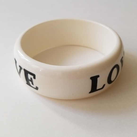 Charlotte Russe LOVE White & Black Bangle - Picture 4 of 8